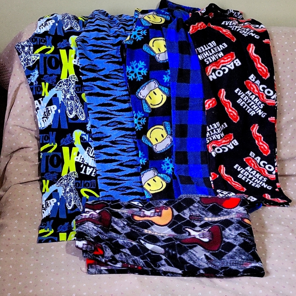 Price for all Boys L 10/12